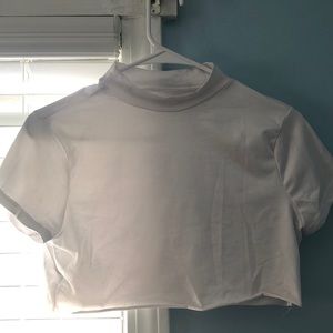 White cropped t-shirt